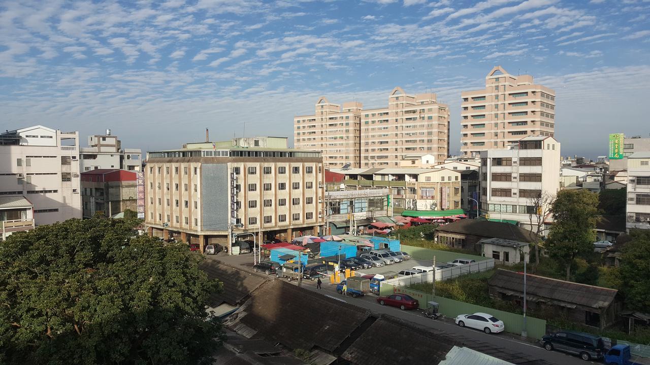 他里霧ta Li Woo Hotel Dounan Екстериор снимка